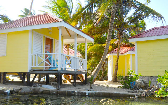Joe Jos By the Reef - Tobacco Caye Belize